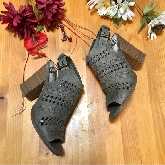 Fergalicious Braided Open Toe Sandal - Picture 2 of 11